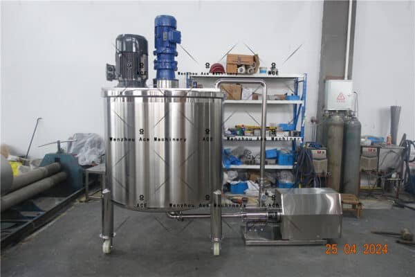 200 Gallon Mixing Tank